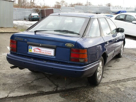 Ford Scorpio 1992 года