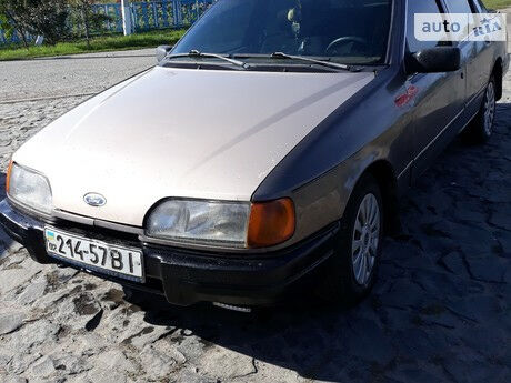 Форд Сиерра 1986 року Ford Sierra 1986 року