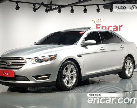 Ford Taurus 2012 года