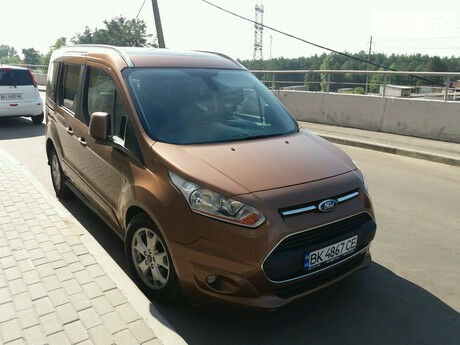 Ford Tourneo Connect пасс. 2013 года