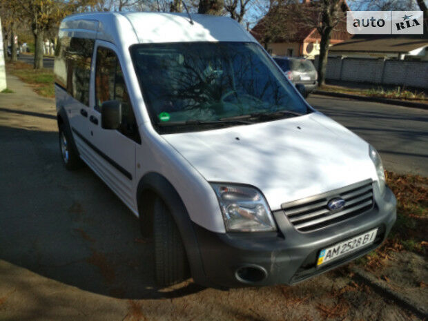 Ford Transit Connect пасс. 2009 года