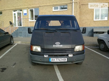 Форд Транзит Коннект пасс. 1986 года Ford Transit Connect пасс. 1986 года