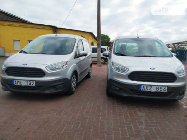 Ford Transit Courier 2016 года