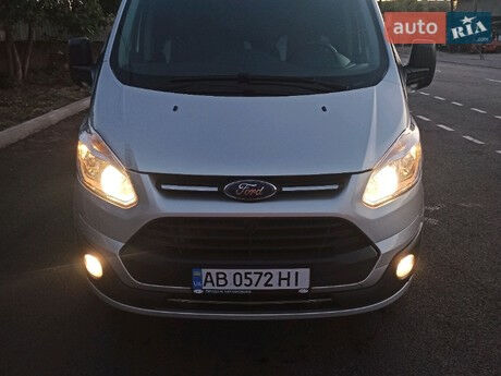 Ford Transit Custom пасс. 2017 года