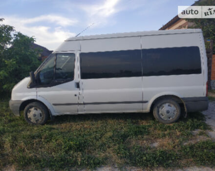 Ford Transit пасс. 2012 року