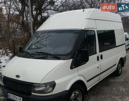 Ford Transit пасс. 2005 года