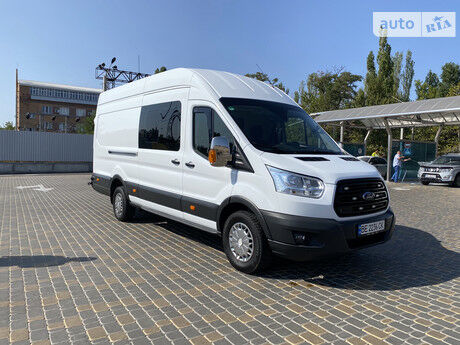 Ford Transit 2017 года