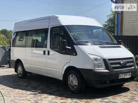 Ford Transit 2013 года