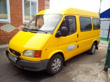 Форд Транзит 1996 року Ford Transit 1996 року