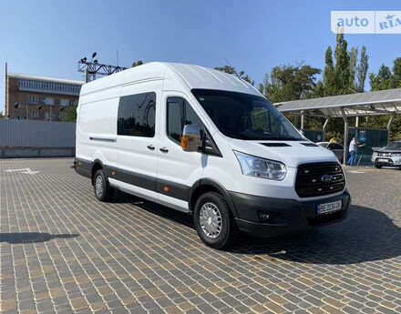 Ford Transit 2017 года