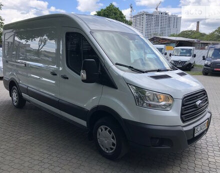 Ford Transit 2017 года