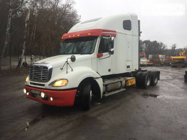 Freightliner Columbia 2003 року