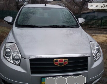 Фото на отзыв с оценкой 5 о Geely Emgrand X7 2013 году выпуска от автора "Олег" с текстом: Покупали автомобиль в конце 2013 года,автомобиль неплохой,места много,большое моторное пространст...