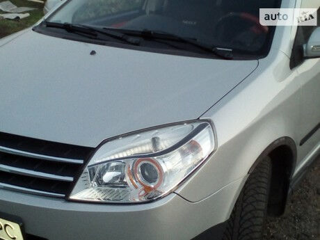 Джили МК Кросс 2013 года Geely MK Cross 2013 года