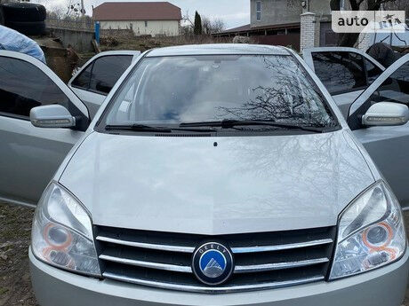 Джили МК 2014 года Geely MK 2014 года