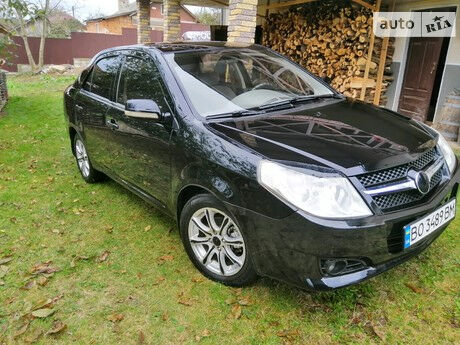 Джили МК 2008 року Geely MK 2008 року
