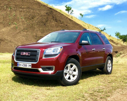 Фото на відгук з оцінкою 5   про авто GMC Acadia 2015 року випуску від автора “cruyff” з текстом: Я совершенно не понимаю, какой прок от обычных среднеразмерных кроссоверов. Почти все они унылые ...