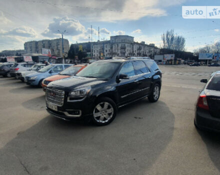 Фото на отзыв с оценкой 5 о GMC Acadia 2015 году выпуска от автора "Александр" с текстом: Купив випадково. Шукав великий позашляховик, для дальніх мандрівок. Думав про юкон, а натрапив на...