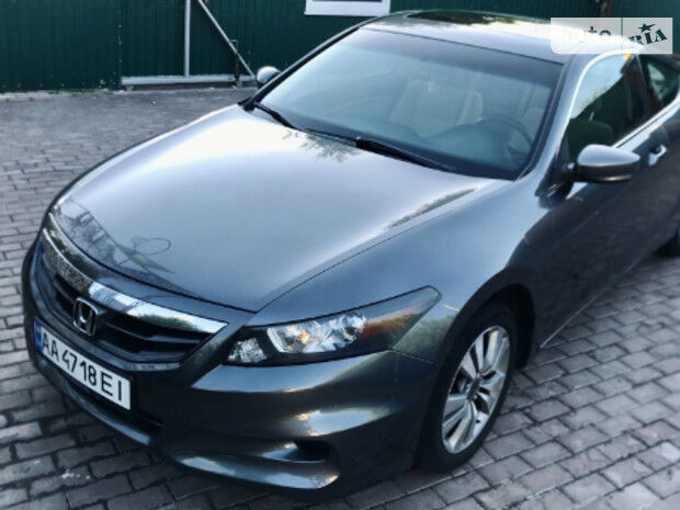 Honda Accord 2010 года