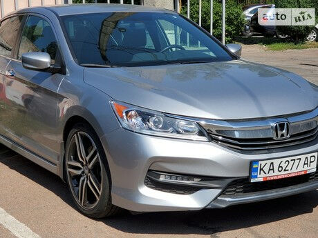 Honda Accord 2017 года