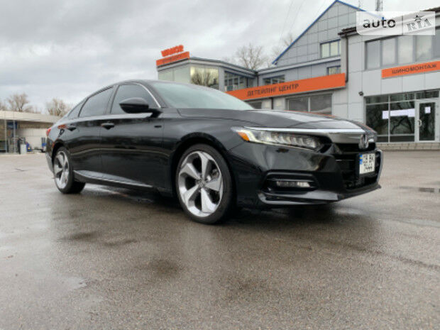 Honda Accord 2018 года