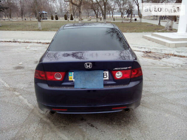 Honda Accord 2003 года