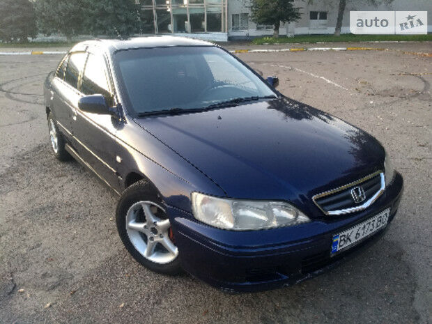 Honda Accord 2002 года