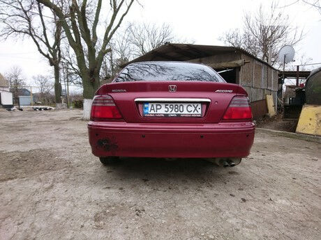 Хонда Аккорд 1999 року Honda Accord 1999 року