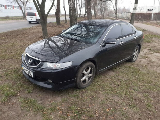 Хонда Аккорд 2005 года Honda Accord 2005 года