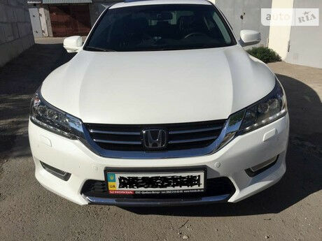 Honda Accord 2013 року