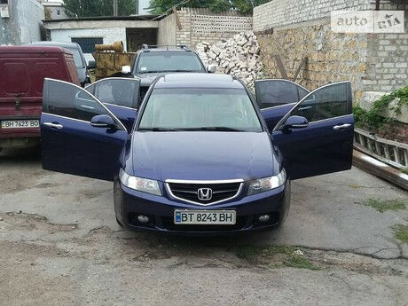 Honda Accord 2004 року