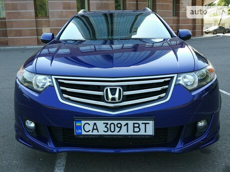 Honda Accord 2010 года