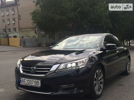 Honda Accord 2013 года