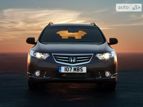 Хонда Аккорд 2011 года Honda Accord 2011 года