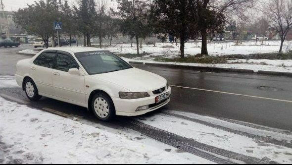 Honda Accord 2000 року