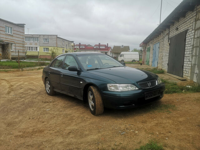 Honda Accord 2000 року