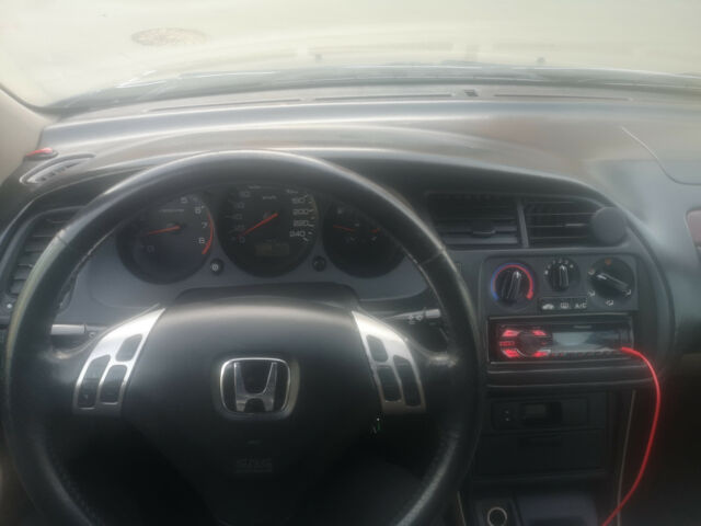 Honda Accord 2000 року