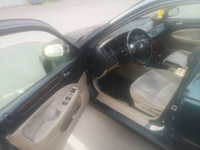 Honda Accord 2000 року