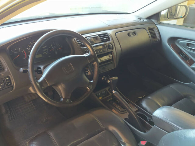 Honda Accord 1998 года
