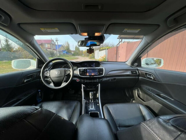 Honda Accord 2016 года