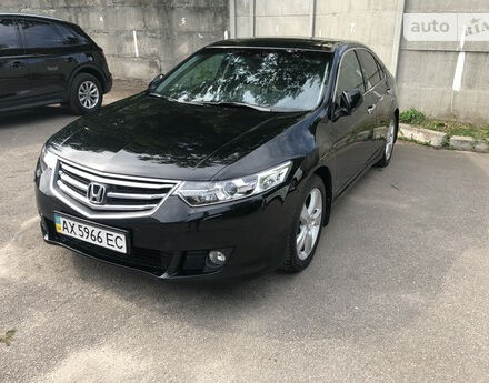 Honda Accord 2010 года