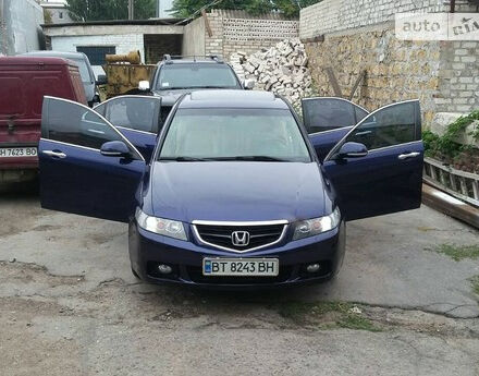 Honda Accord 2004 года