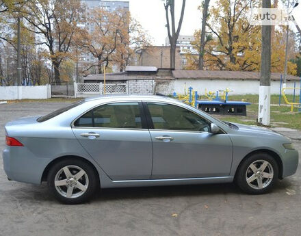 Honda Accord 2005 года