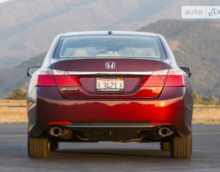 Honda Accord 2013 року