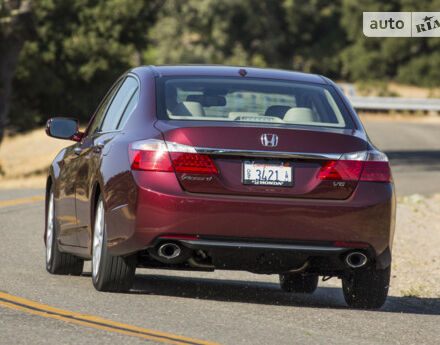 Honda Accord 2012 года