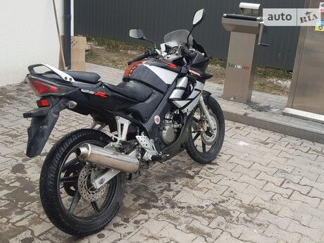 Хонда null 2004 года Honda CBR 125R 2004 года