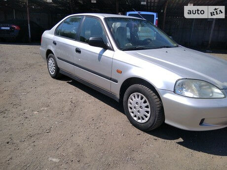 Хонда Цивик 1999 года Honda Civic 1999 года