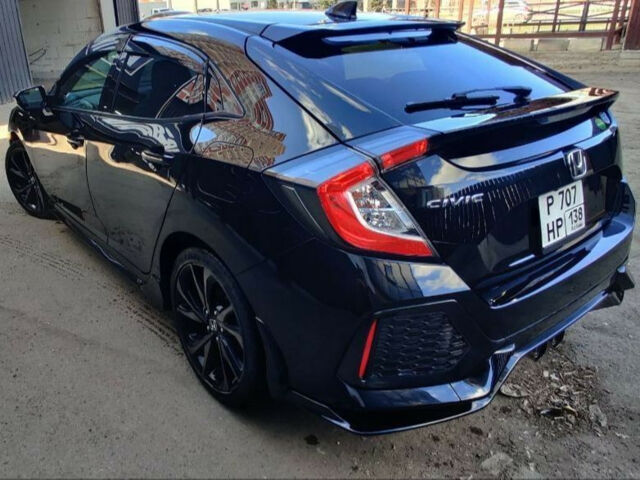 Honda Civic 2018 року