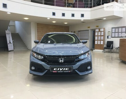 Honda Civic 2017 года