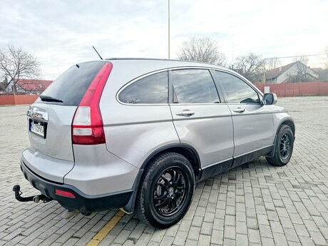 Хонда СРВ 2007 года Honda CR-V 2007 года
